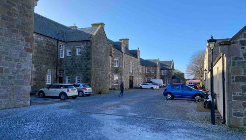 2 bedroom Townhouse within Grade C listed Ladysbridge House 2 night minimum stay - Foto 5