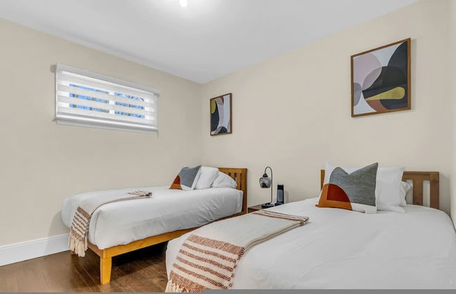 Fall Getaway With Hot Tub Fire Pit and Games - Photo 25