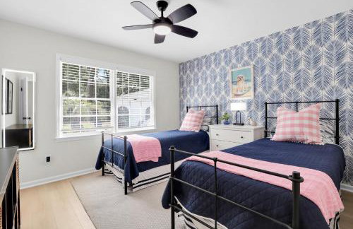 NEW! The White House, with 2 King Ensuites close to Parris Island and Downtown - Foto 36