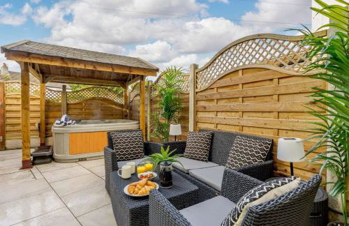 3 Bed House With Hot Tub Great Ayton - TOP Terrace - Foto 4