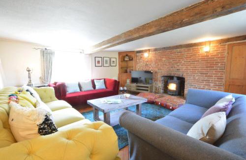 The White House with Studio - Photo 6