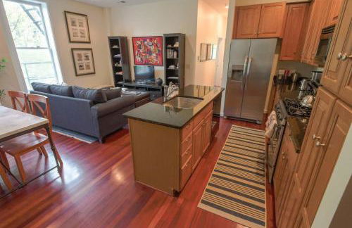 Above Maxwell Wine Bar - Super Central 2Bed 2Bath - Foto 2