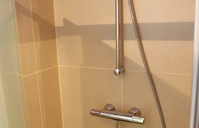 Charming Cottage With Jacuzzi Located Near Nature and ski Slopes - Photo 13