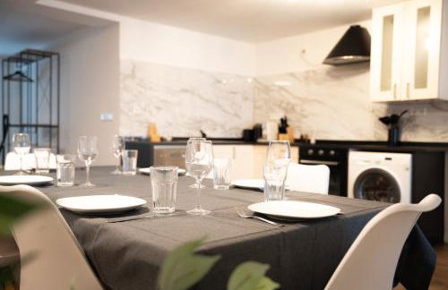 Stilvolle Apartments mit Kamin - Schlossblick und großer Terrasse 2-4 Zimmer 50-140qm - nahe A1 und Schloss Burg - Köln - Photo 73