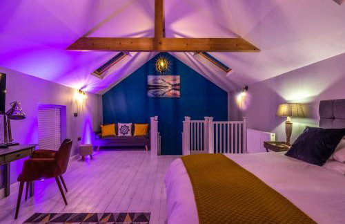 Rainbow House - Entire Place - Photo 19