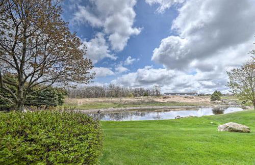 Bright Manistee Condo with Beach and Pool Access! - Foto 25