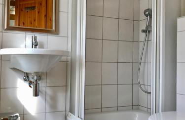 Kleines Haus am Hafen - ruhig und grün am Ortsrand - Foto 12