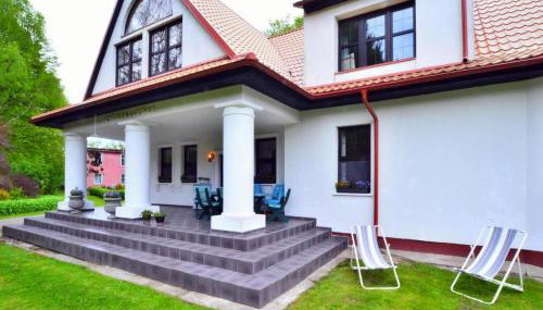 Holiday villa with fireplace and private garden - Foto 1