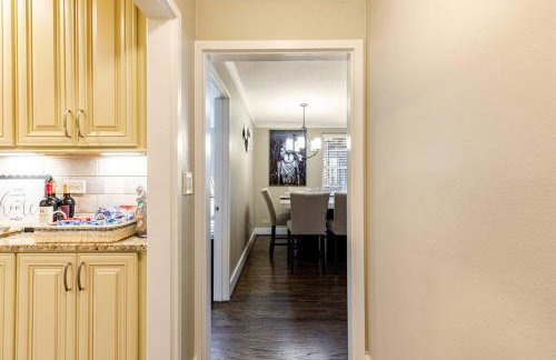 Downtown Condo Near Georgia Aquarium w Free Parking - Foto 20