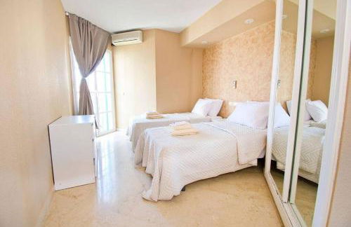 Spectacular Apartment in Matchroom Country Club - Photo 5