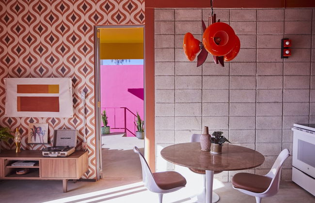 MOOD HAUS by DW - 70's Retro Stays - Photo 27