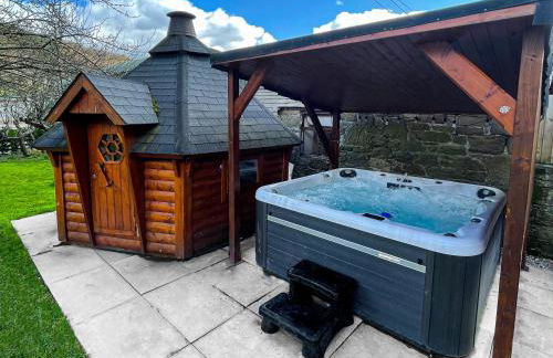 The Farm House - Photo 2