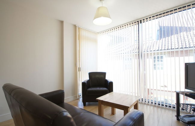 Lodge Drive Apartments - Foto 4