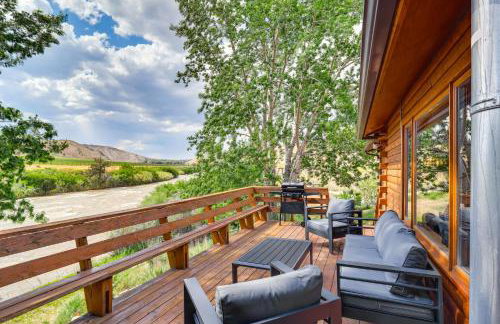 Dubois Riverfront Lodge with On-Site Fishing and Views - Foto 1