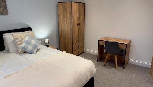 Fletcher - A Converted Church Luxe Apartment - Foto 5, wardrobe