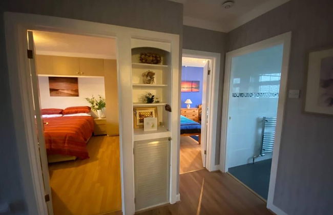 Quiet Secluded two Bedroom Bungalow With Parking - Foto 6