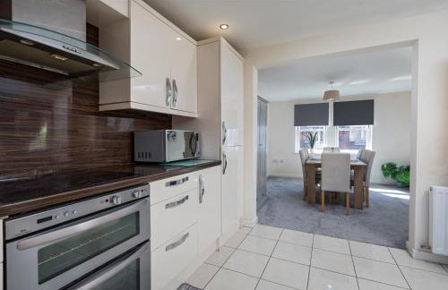 Spacious Luxurious Serviced Accommodation 6 - Photo 30