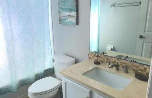 Sunny South Facing Pool with Hot Tub and Lake View Near Disney - Foto 14