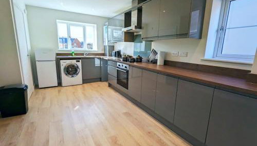 3-Bed, Sleeps 6, 3 Bath, Parking, WiFi - Foto 3