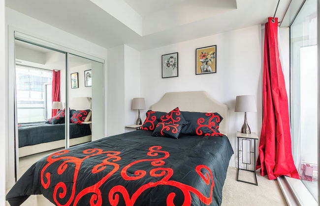 Maple Leaf Square - Photo 17