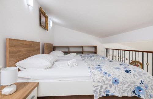 Prestige Apartments - Photo 25