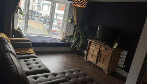 Apothecary Hall - Snowdonia - Photo 5