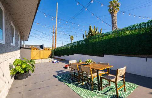 Movie Night 4BR Home with Projector Games & BBQ - Foto 20