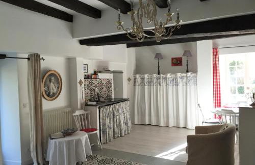 Loire Valley Medieval Getaway - Photo 37