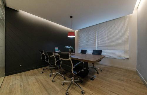 LZ414 - Conforto na Luz: Apto Moderno com Piscina - Foto 25