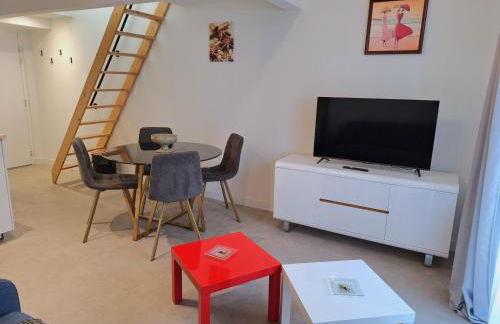 Jeny 3 - Duplex 4 pers - Wifi - 10mn Hypercentre - Lave linge - Calme - Foto 1