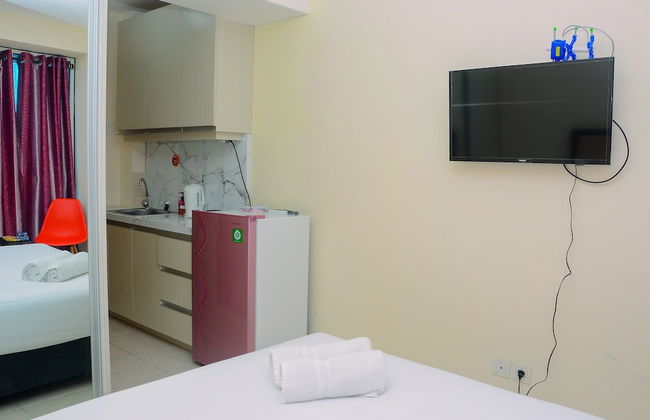 Minimalist and Fully Furnished Studio Tifolia Apartment - Foto 9