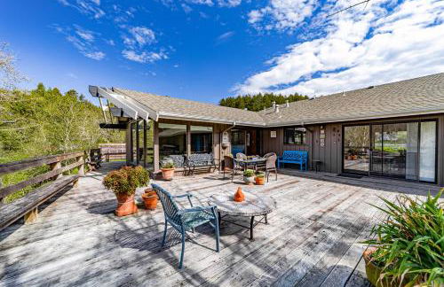 Mimi's Ranch House - Photo 2