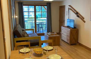 Appartement T2+coin nuit 6 pers résidence de Cami Real au centre du village de saint Lary Soulan avec piscine intérieure+ sauna et hammam - Foto 1