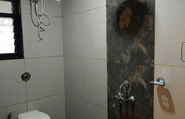 Emerald Villa - Photo 3