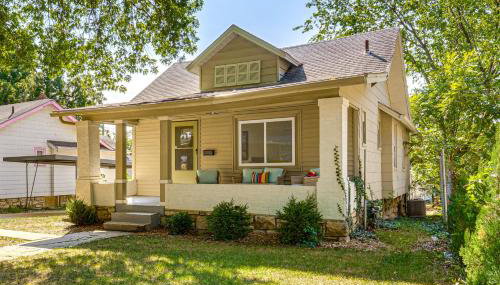 6 Mi to Arrowhead Stadium Charming Home with Porch! - Foto 3