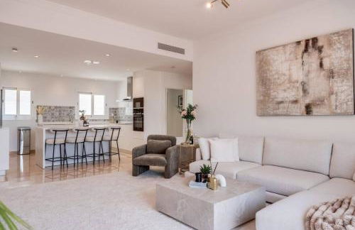 Luxury Penthouse With Sea View in Paraiso Pueblo - Photo 8