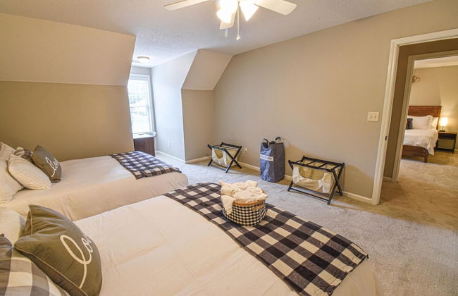 The Crimson Retreat Only 5 Miles to the Stadium BBQ Coffee Games - Foto 9