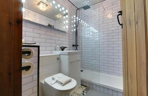 Priesthill HotTub Pool Dog Friendly PeakDistrict - Photo 14