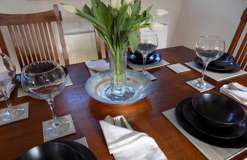 Three-Time Award Winning 1700's Grd 2 listed cottage near Stonehenge - Foto 24