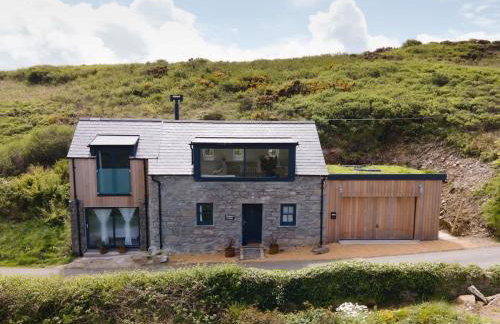 Cliff-top Cottage on Coast Path w/Panoramic Views - Foto 3