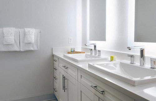 Enjoy your AM coffee in resort relaxation garden in this great 1BD condo in Orlando - Foto 9