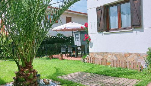 Chalet adosado entre playas - Foto 1, Garden