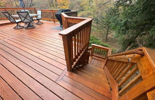 WOW!! Ultimate Pocono Retreat, Hot Tub, Game Room, Deck, Lakes, Skiing, Pools - Foto 21
