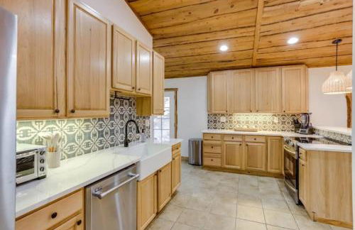 Mountain Mansion with Hot Tub and Sauna - Foto 4