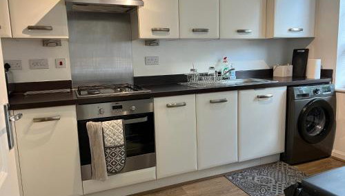 Cozy 3 Bed - Prime Location - Foto 5, stove, toaster