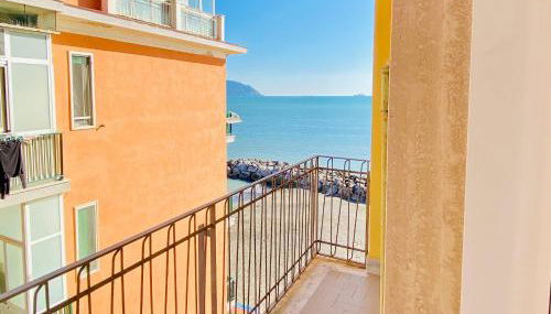 GuestHost - Cosy Flat with Sea View Balcony - Foto 2