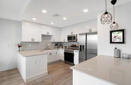 Luxury Condo Living on Sarasota Bay, Minutes From Downtown - Foto 40