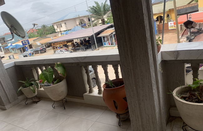 Central Reservations Apartment - Photo 28