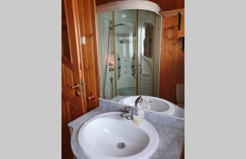 Cabaña de madera especial y acogedora - Foto 8