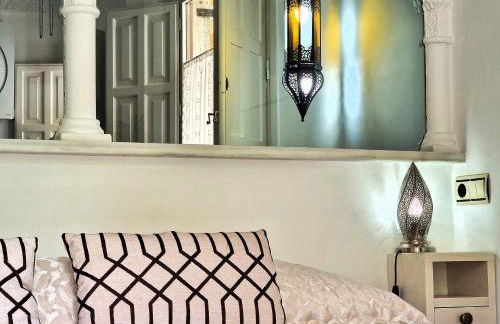 The Nasrid Palace from your bed ! - Photo 12